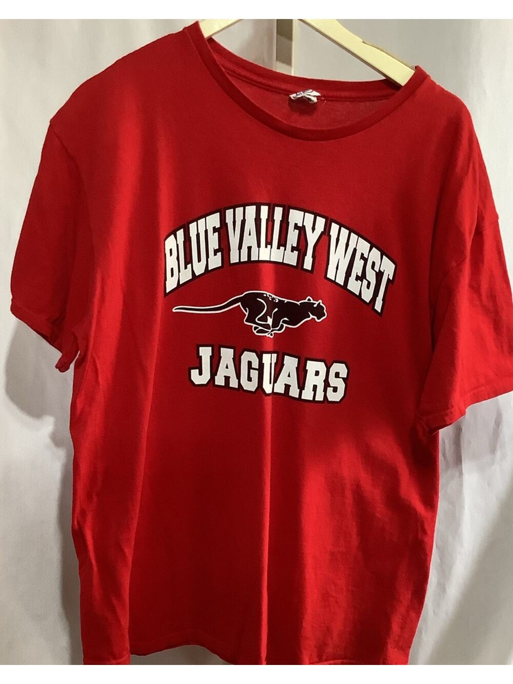 Blue Valley West Jaguars T Shirt Red Delta Pro Weight XL